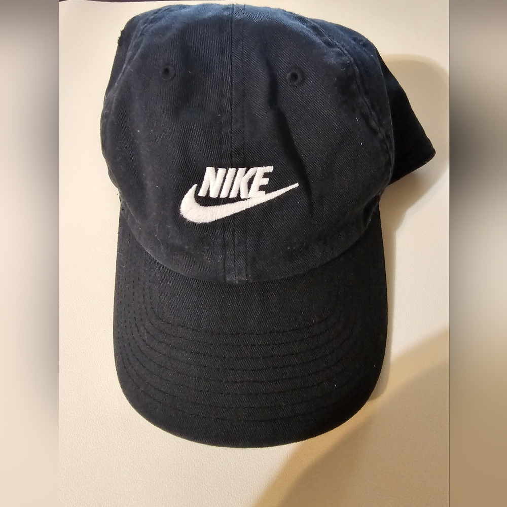 Black Nike Strapback